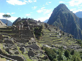 CUSCO: MACHU PICCHU - AGUAS CALIENTES 